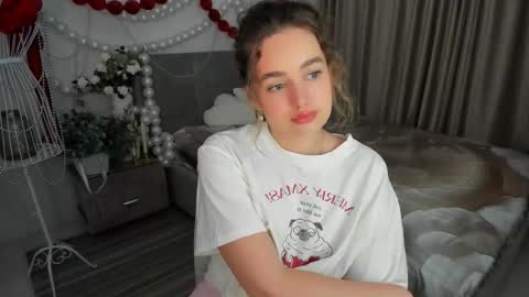 Emma online show from July 9, 7:52 pm