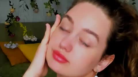 Emma online show from July 11, 9:37 am