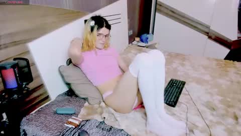 Mira online show from June 20, 2:22 am