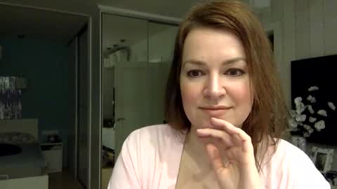 miraluxe online show from April 27, 8:09 pm