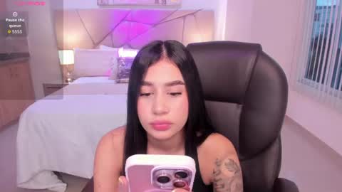 miranda_crawfor online show from July 18, 7:37 pm