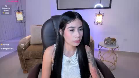 miranda_crawfor online show from August 1, 8:37 pm