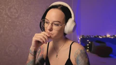 MiraSkyy online show from July 31, 1:01 am
