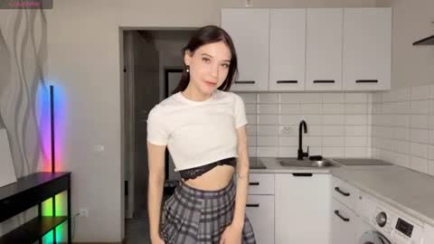 Mira online show from August 7, 1:22 pm