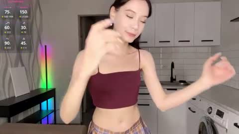 Mira online show from August 8, 3:34 pm