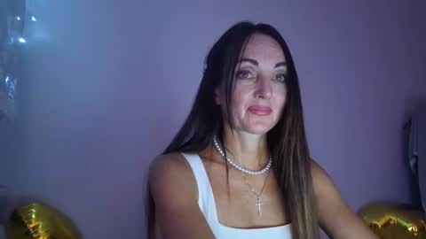 Christina online show from August 4, 7:33 pm