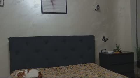 miriam04 online show from August 15, 10:03 pm