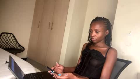 mis_kaylee online show from August 3, 12:50 am