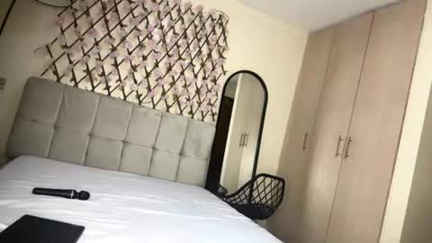 mis_kaylee online show from August 4, 1:02 am