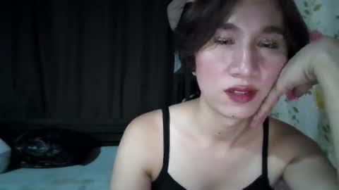 its me kizzy online show from April 1, 1:31 pm