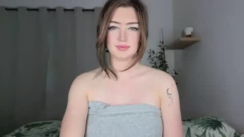 Elora Elly online show from July 16, 8:42 pm