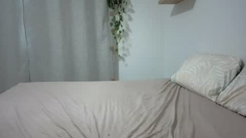 Elora Elly online show from July 18, 9:49 pm