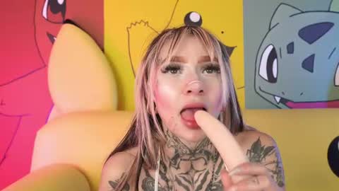 miss___angel online show from August 15, 6:01 pm