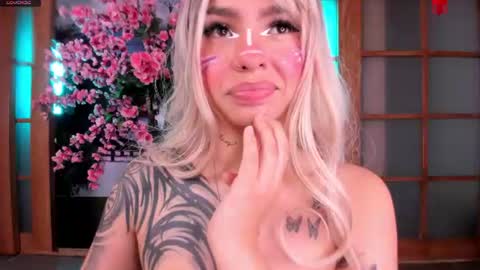 Abigail online show from August 7, 9:31 am
