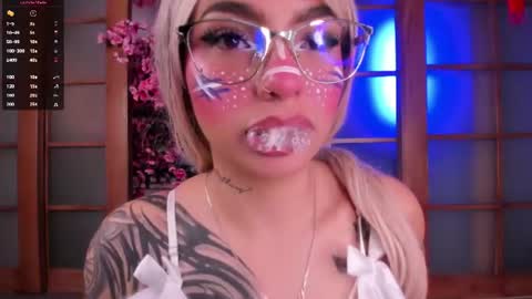 Abigail online show from August 18, 2:39 am