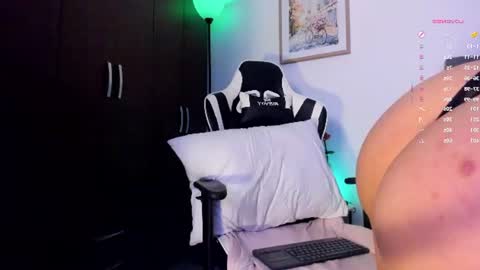 miss__jones_ online show from August 15, 1:42 am