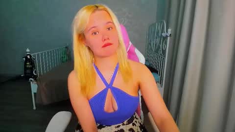 miss__selena online show from February 21, 11:03 pm