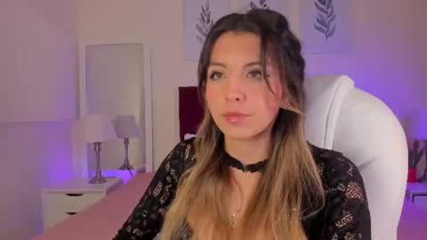 Amanda Reyes online show from June 13, 1:24 am