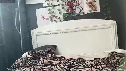 Anya online show from August 7, 2:06 pm