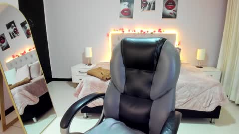 Cataleya online show from August 8, 11:43 am