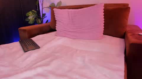 Charlize online show from July 21, 1:09 am