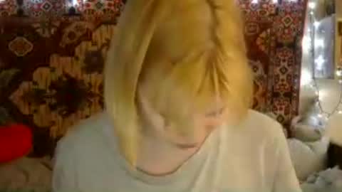 Elis online show from July 22, 1:24 pm