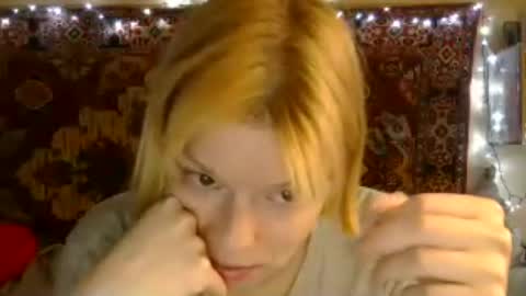 Elis online show from July 29, 1:51 pm