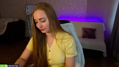 Emily online show from August 3, 2:18 am