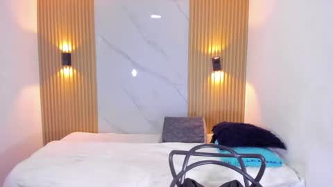 miss_emilystar online show from August 9, 7:37 pm