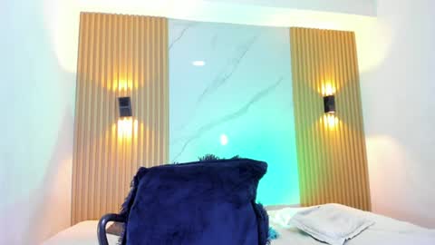 miss_emilystar online show from August 12, 10:56 pm