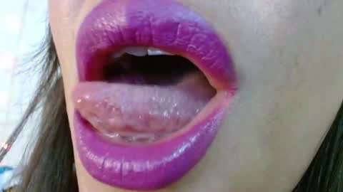Miss Evoleth online show from August 10, 8:38 am
