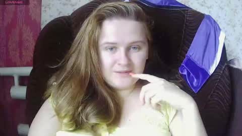 Miss Iriss online show from April 12, 2:30 pm
