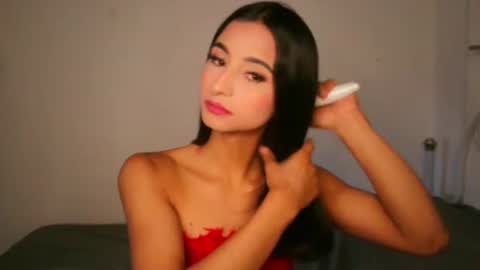 miss_isa_00 online show from August 14, 10:57 pm