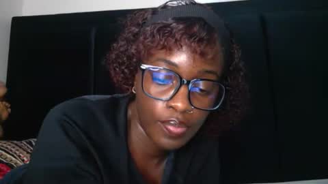 SensuElle online show from May 12, 7:09 am