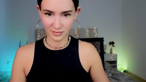 miss_juliaa_ online show from September 4, 1:48 pm