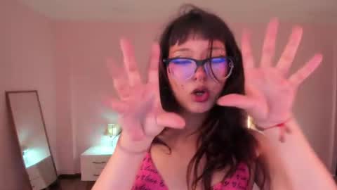 miss_lee_eye online show from June 29, 7:05 pm