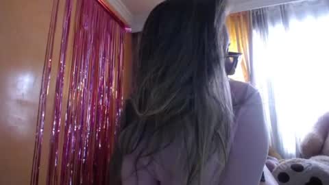 lilieth  online show from August 14, 3:04 pm