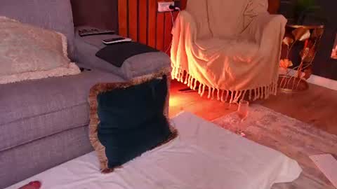 miss_m online show from June 23, 9:38 pm
