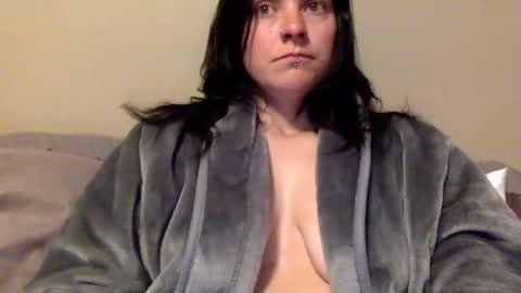 miss_maci_xo online show from June 11, 12:00 pm
