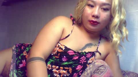 miss_marilag_ online show from August 12, 8:38 am