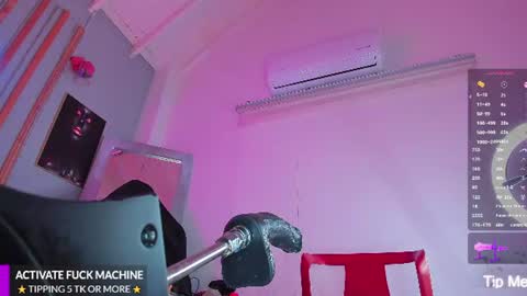  Miss Pawi  online show from August 11, 3:36 pm