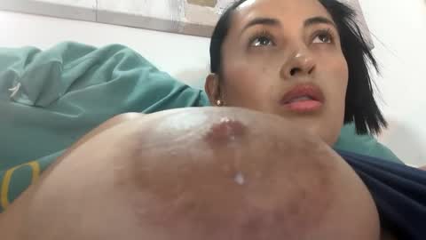 intagram miss selene59 online show from August 5, 7:01 pm