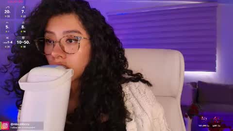 Amy Olivera online show from July 31, 7:41 pm