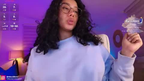 Amy Olivera online show from August 11, 12:51 pm