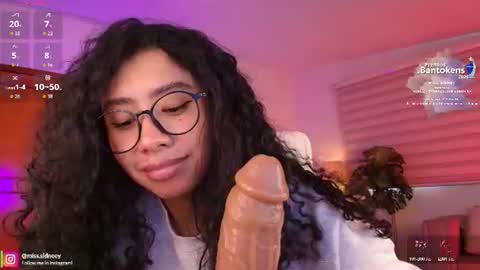 Amy Olivera online show from August 14, 2:10 pm