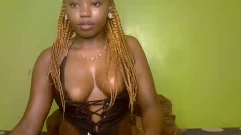 miss_staceyy online show from June 19, 11:32 am