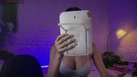 IM SUGAR online show from August 13, 10:35 pm