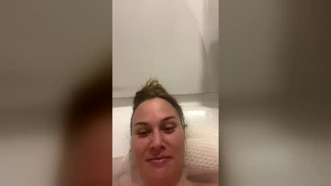 miss_tree996 online show from July 3, 6:04 am