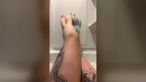 miss_tree996 online show from July 3, 8:05 am