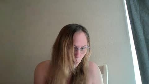 miss_tree996 online show from July 25, 8:13 pm